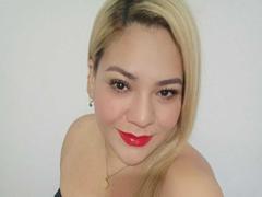 MyaLopez - female webcam at xLoveCam