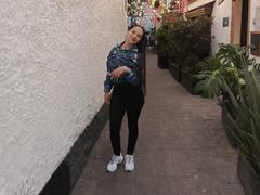 MyaLoreen from xLoveCam