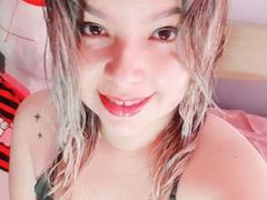 MyaLewis - female with brown hair and  small tits webcam at xLoveCam