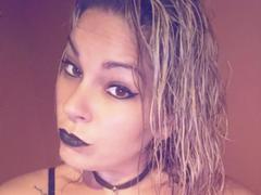 Mylee - blond female with  big tits webcam at xLoveCam
