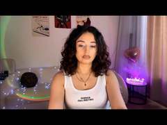 MyrtieGolds from xLoveCam