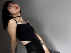MysthicGhanima - female with brown hair webcam at xLoveCam