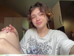 NadaKuhnemund - female with brown hair webcam at xLoveCam