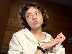 NadaKuhnemund - female with brown hair webcam at xLoveCam