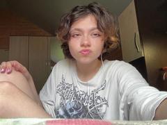 NadaKuhnemund - female with brown hair webcam at xLoveCam