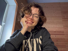 NadaKuhnemund - female with brown hair webcam at xLoveCam