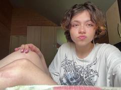 NadaKuhnemund - female with brown hair webcam at xLoveCam