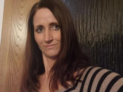 NadjaNeah-hot - female with black hair webcam at xLoveCam