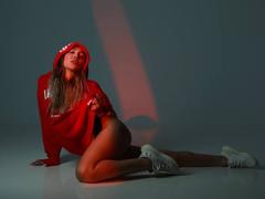 SophieWades - female with brown hair and  big tits webcam at LiveJasmin