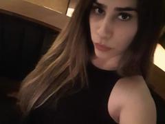 NahiaraBiel - female with brown hair webcam at LiveJasmin