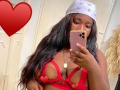NahirobyEbony - female with black hair webcam at xLoveCam