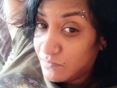 MelikLinar674 - female with black hair and  small tits webcam at ImLive