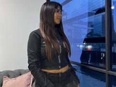 NahomyNoir from xLoveCam