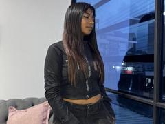 NahomyNoir - female with brown hair and  big tits webcam at xLoveCam