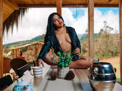 NairobiSwan from xLoveCam