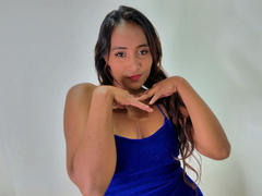 NallaMoon - female with brown hair webcam at xLoveCam