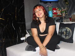 NamiNerona - female with black hair webcam at xLoveCam