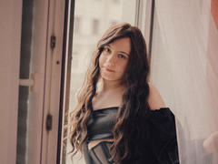 NanaMoonlight - female with black hair webcam at ImLive