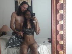 NaomiAndJohn - couple webcam at xLoveCam