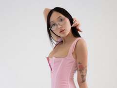 NaomiAsian - female webcam at xLoveCam