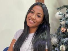 NaomiRios915 - female with black hair webcam at ImLive