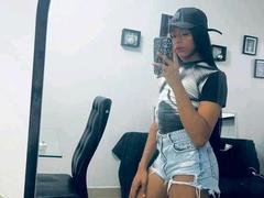 NashlaLonga from xLoveCam