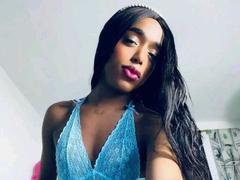 NashlaLonga - shemale webcam at xLoveCam