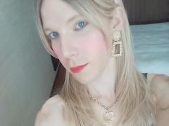 NatachaShow - blond shemale webcam at xLoveCam