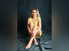 NataliaCat - female with black hair and  small tits webcam at ImLive