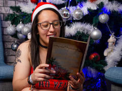 NatalieHarris - female with black hair and  small tits webcam at LiveJasmin