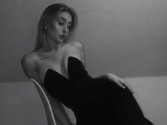 NatalieSusse-hot - blond female webcam at xLoveCam