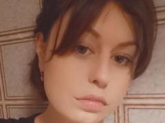 NatalinaMua - blond female webcam at xLoveCam