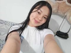 NatalliieSweet - female with brown hair webcam at xLoveCam