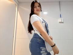 NatalliieSweet - female with brown hair webcam at xLoveCam