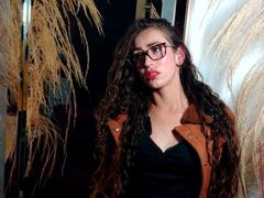 NatashaKraucer - female with black hair webcam at xLoveCam