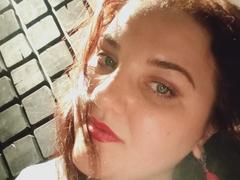 NatashaNikanorovna - female with brown hair webcam at xLoveCam