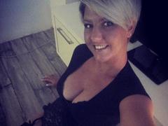 NatiLove-hot - female with brown hair webcam at xLoveCam