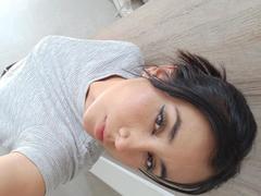 Derieri - female with black hair and  big tits webcam at xLoveCam