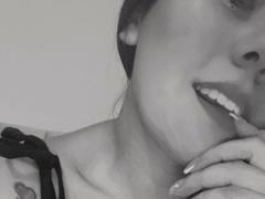 NatuAveraged - female with red hair and  small tits webcam at xLoveCam