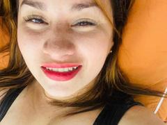 NaturalHanny - female with black hair webcam at xLoveCam