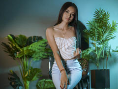 NatyGomez - female with brown hair webcam at xLoveCam