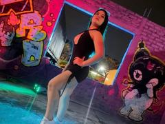 NaughtyMissyy - female with black hair webcam at xLoveCam