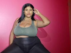 NaughtyPlusSizeGoddess - female with black hair webcam at xLoveCam
