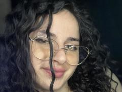 NaughtyRoseOne from xLoveCam
