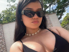 NaughtyxBunny from xLoveCam