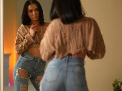 NaughtyyChloe - female with brown hair webcam at xLoveCam