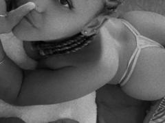 NavaHot - female with brown hair webcam at xLoveCam