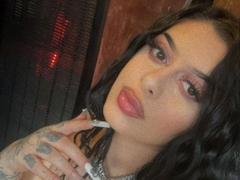 NayaNoir - female with brown hair and  big tits webcam at xLoveCam