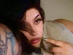 NayaNoir - female with brown hair and  big tits webcam at xLoveCam