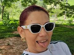 NayaSex - female with brown hair webcam at xLoveCam